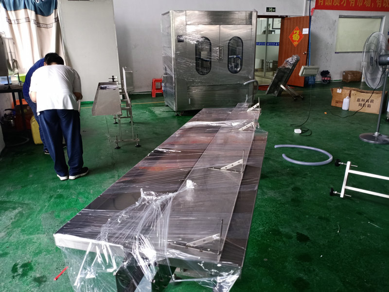 自動液體灌裝機與市場同步走，滿足快捷式出產